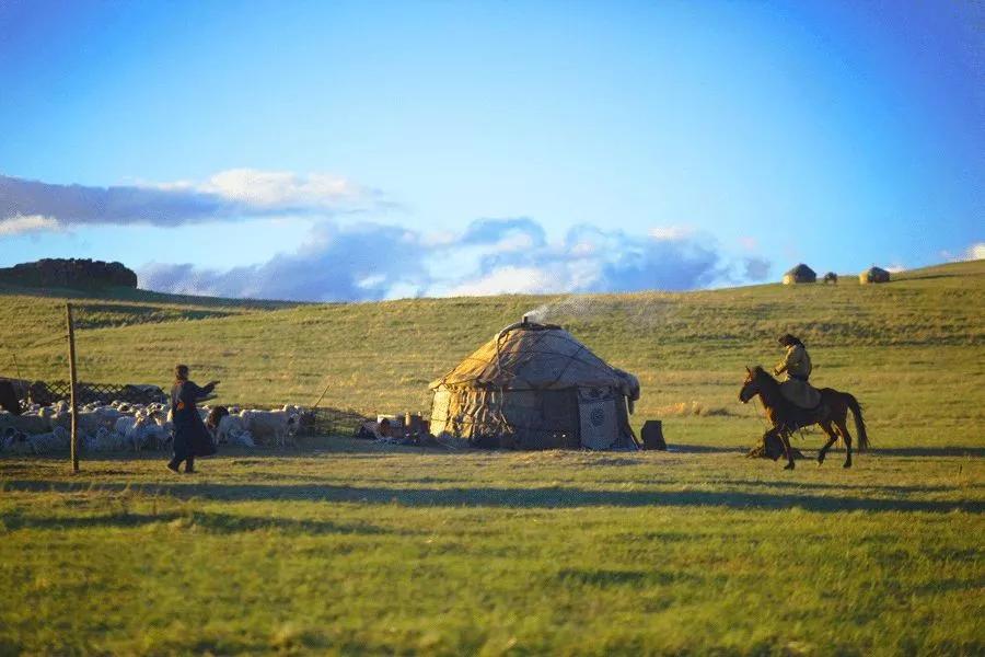 内蒙古草原秘境之旅